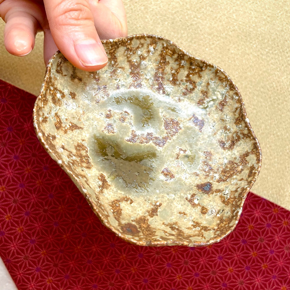 サムネイル： 安達健　緑灰釉 七葉形豆鉢（安-6）