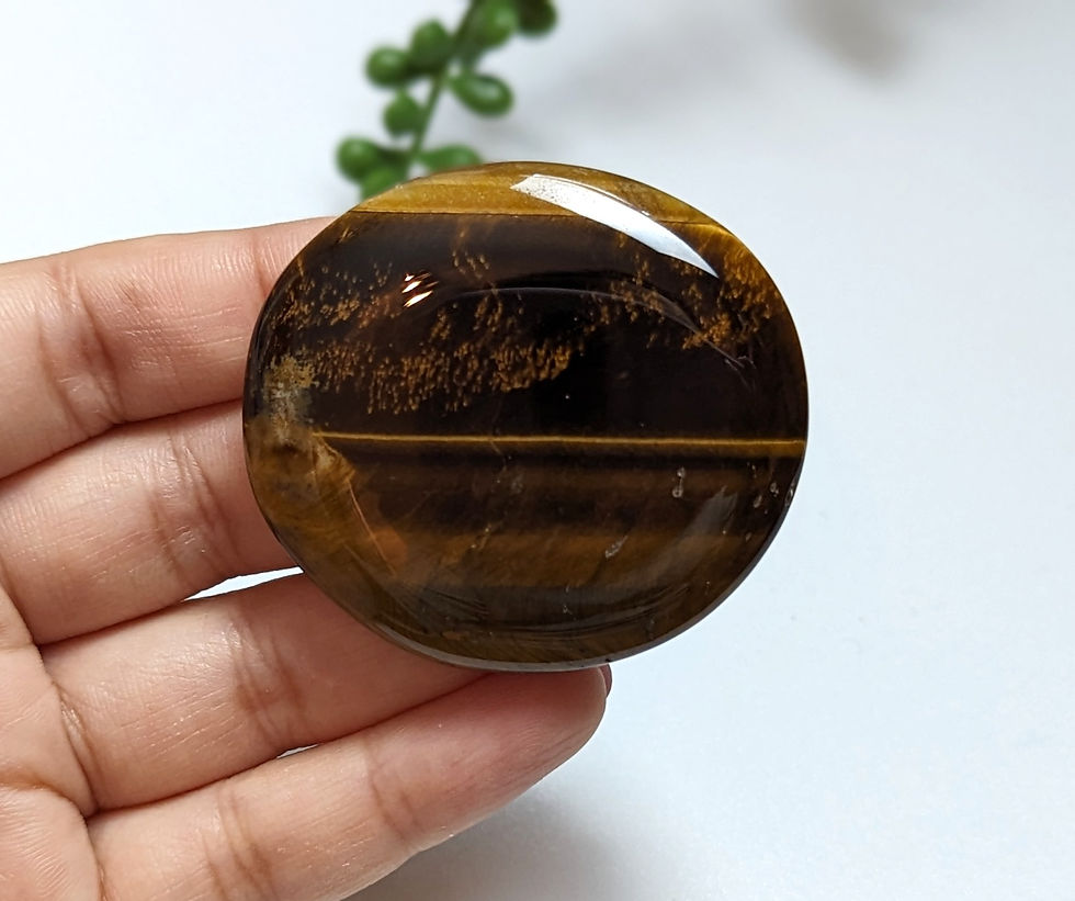 Thumbnail: Golden Tiger's Eye Palmstone