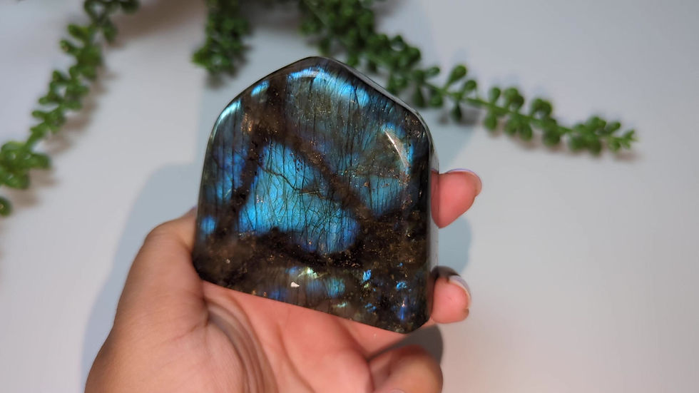 Thumbnail: Labradorite Freeform