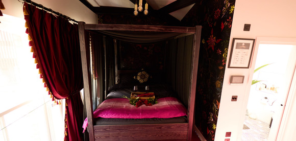 tantra massage healing environment