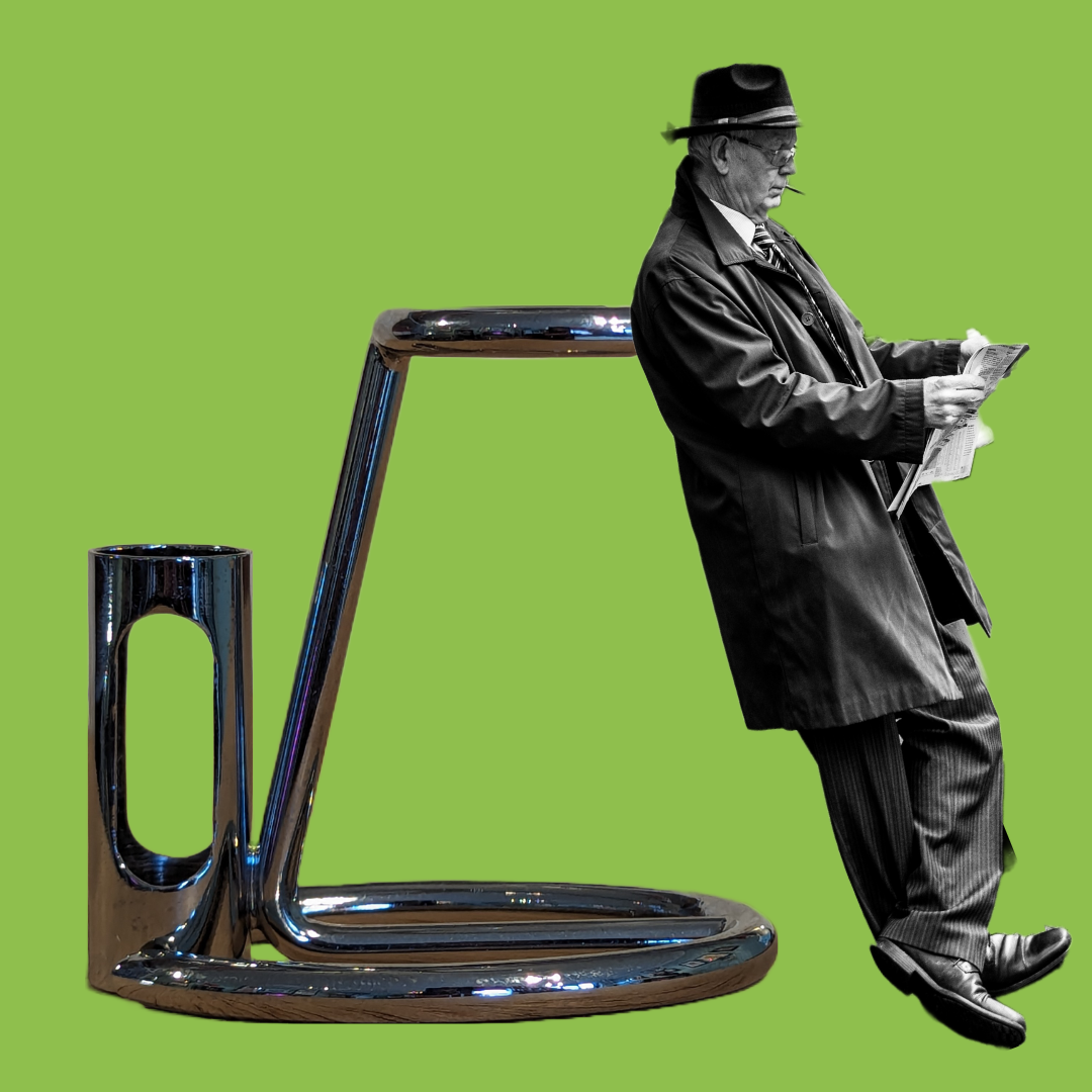 Omega Brush and Razor Stand (Chrome or Black)