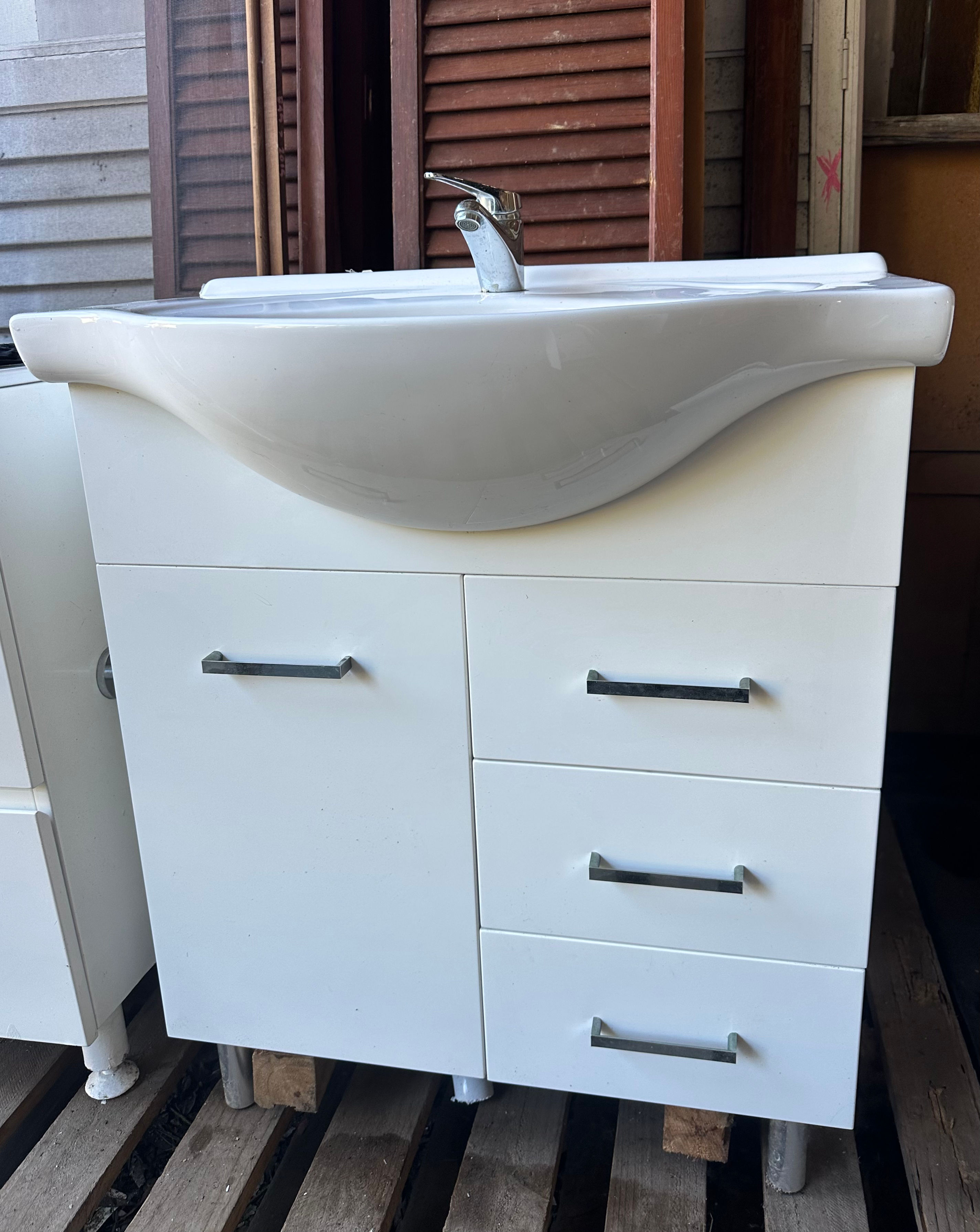 Secondhand Bathroom Vanity