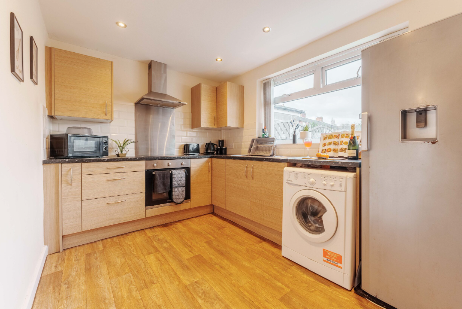 Property in Leeds KR2-8