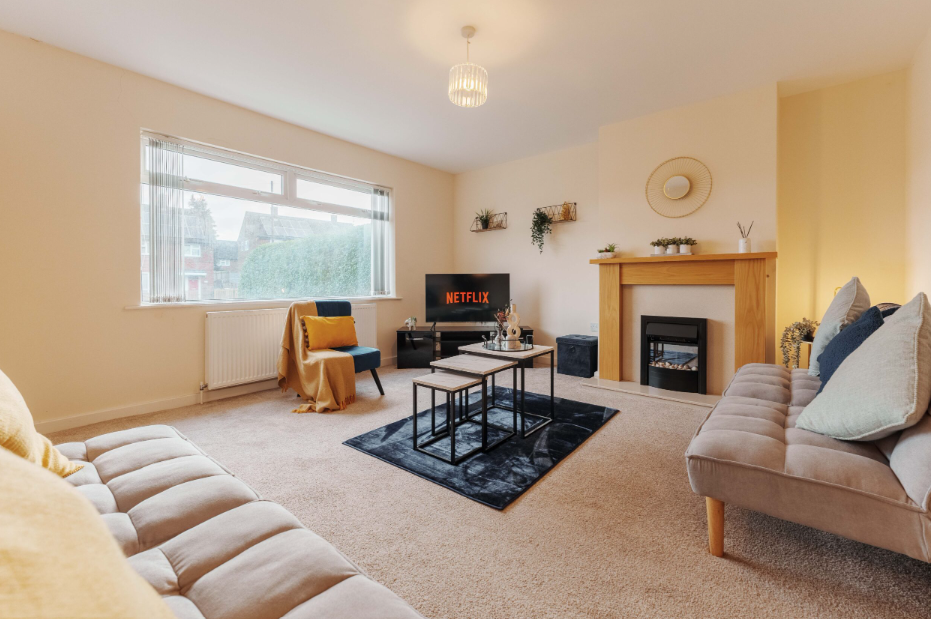 Property in Leeds KR2-12