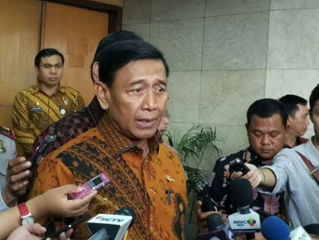 Wiranto Tengai Perbedaan Pendapat Tentang Isu Makar Dari Institusi Polri Dan TNI. Hasilnya....??