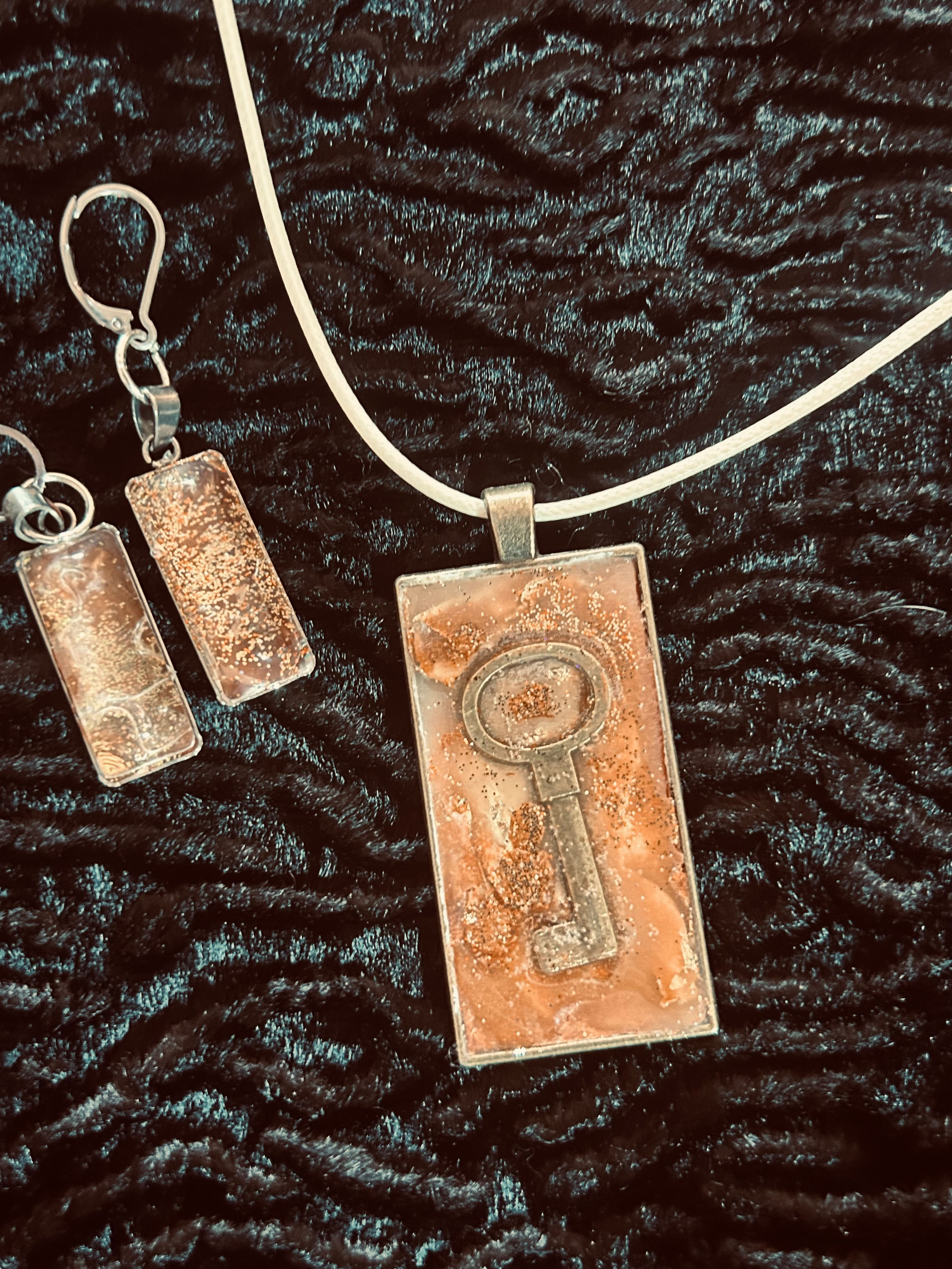 Golden Key Pendant and Earring Set – Whisper of Light