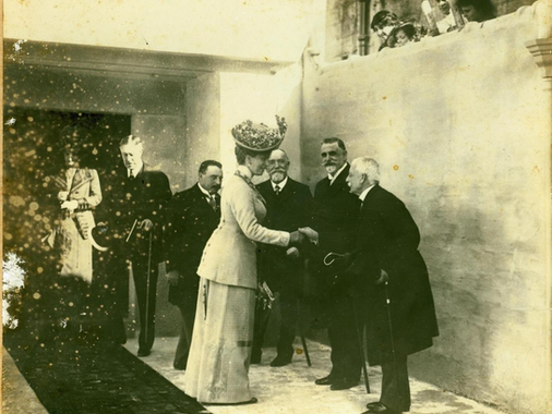 Queen Mary Visits the Hypogeum