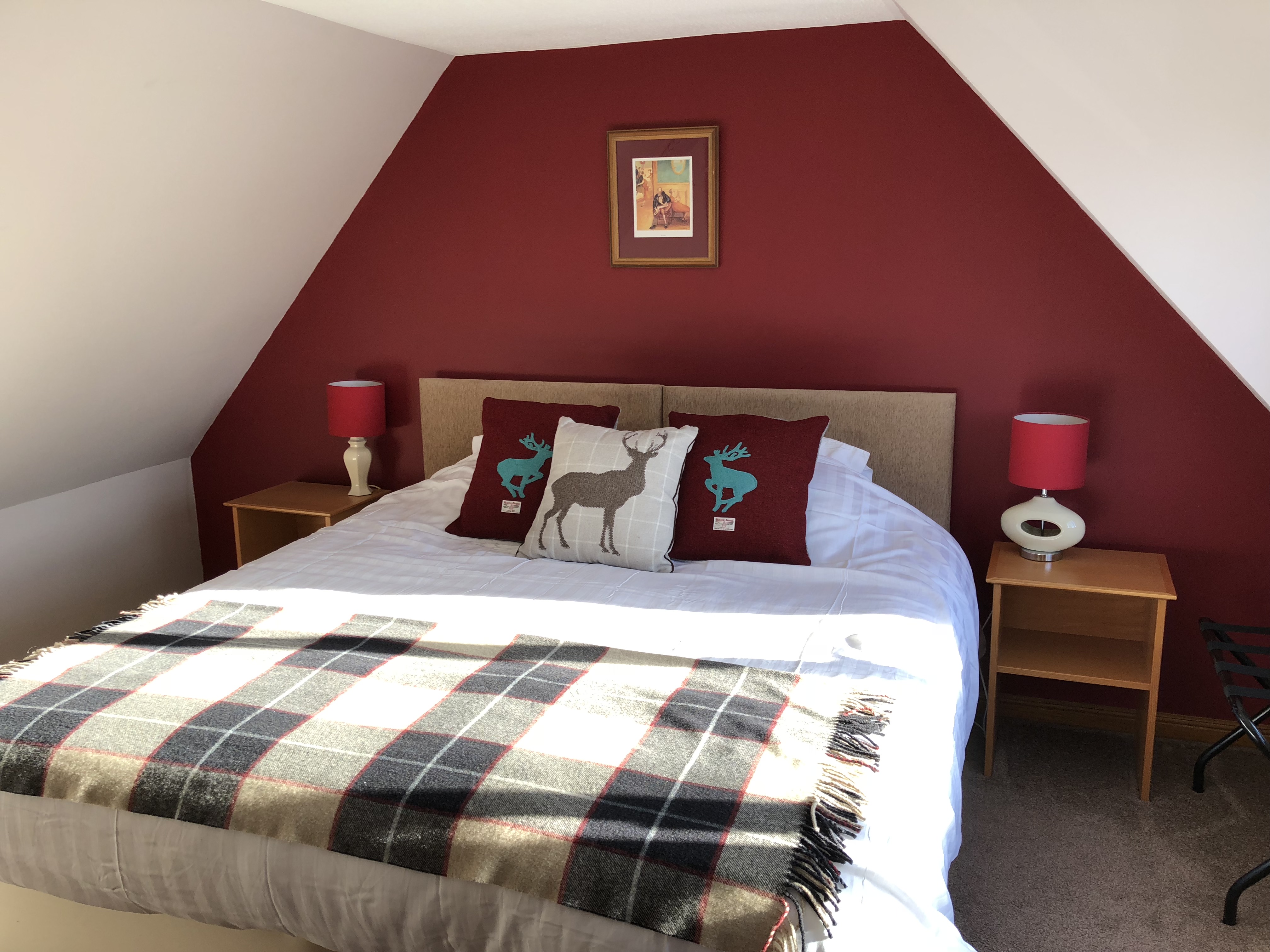 Main Bedroom (Super King/Twin)