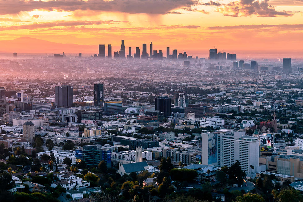 los-angeles-foggy-city-skyline-1wgtqppc6ar08g2m.jpg