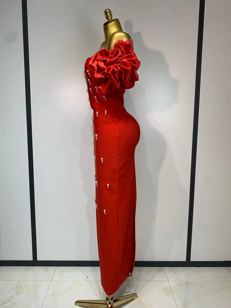 Thumbnail: Bandage Dress Pearls Off the Shoulder Red
