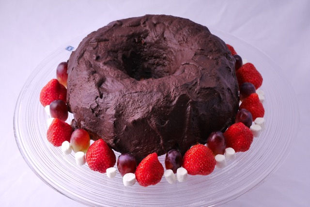 Chocolate cake with fruits 2