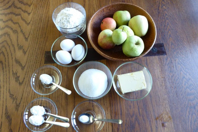 Apple cake ingredients