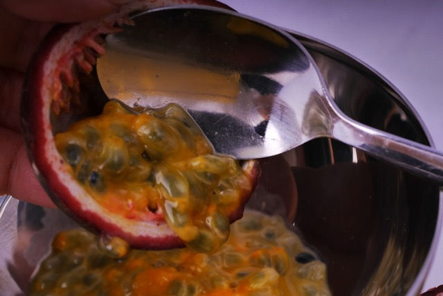 Scoop meat with spoon 2