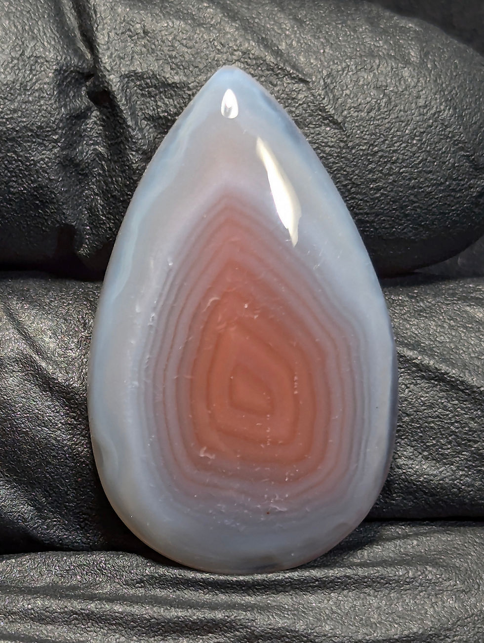 25.45 ct - Pietra di Agata a Bande Goccia Cabochon - Madagascar