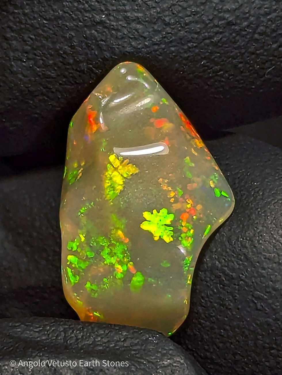 Opale Nobile Etiope di Welo Naturale – 4.34 ct – Lucidato Freeform AAA