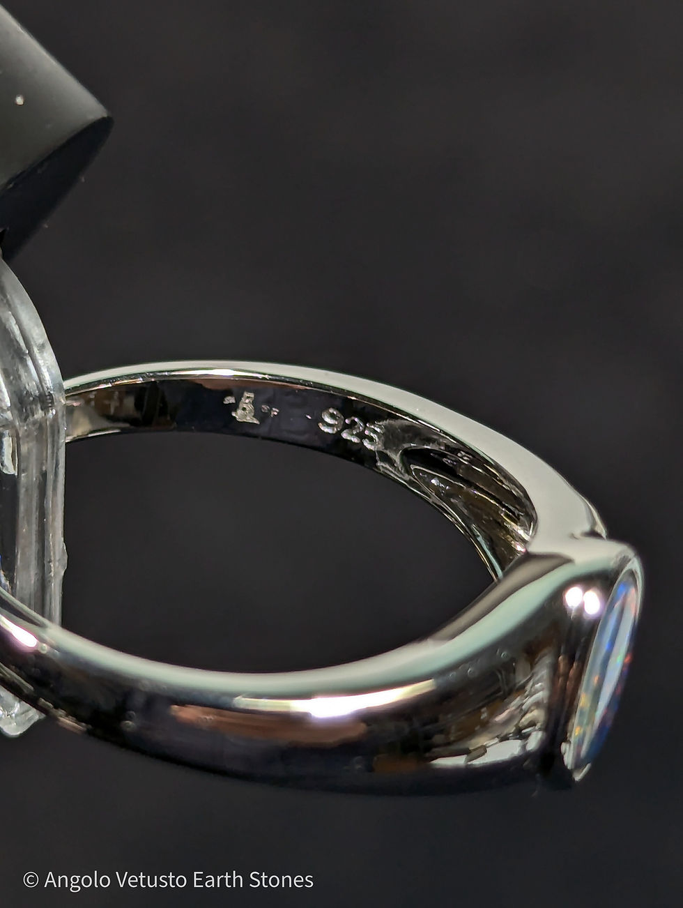 Thumbnail: Anello in Argento Sterling 925 con Opale Australiano – Lightning Ridge – 3.33 g