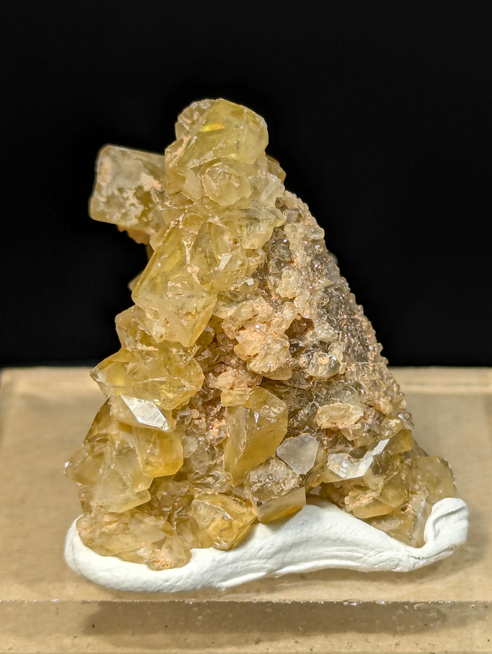 Miniatura: 59 g - Cristalli Prismatici di Barite Mielata – Nuxis, Sardegna, Italia