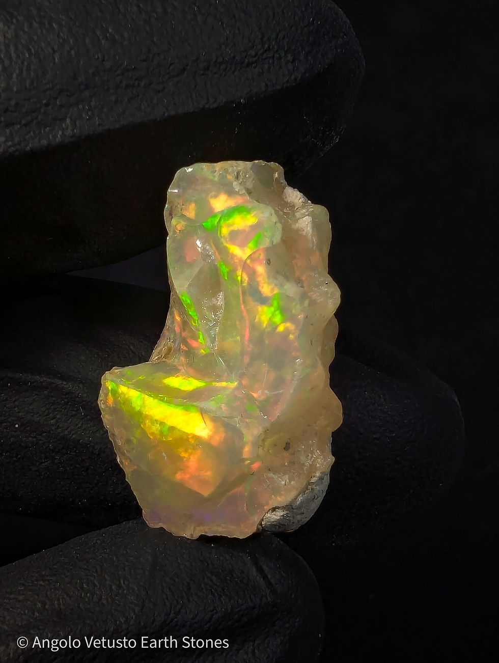 Opale Nobile Etiope di Welo Naturale – 15.40 ct – Grezzo Qualità AAA