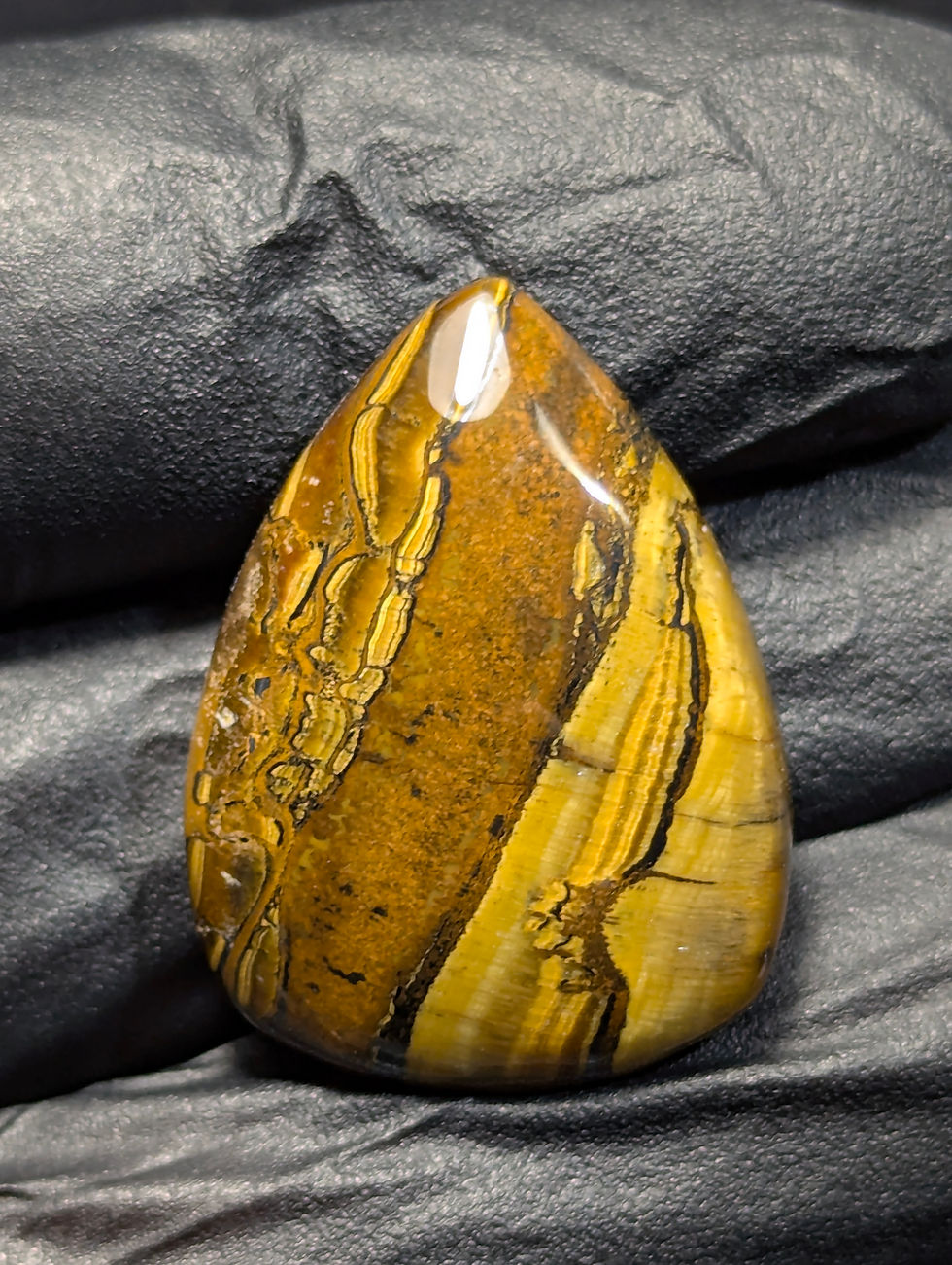 36.7 ct - Pietra di Occhio di Tigre Goccia Cabochon - South Africa