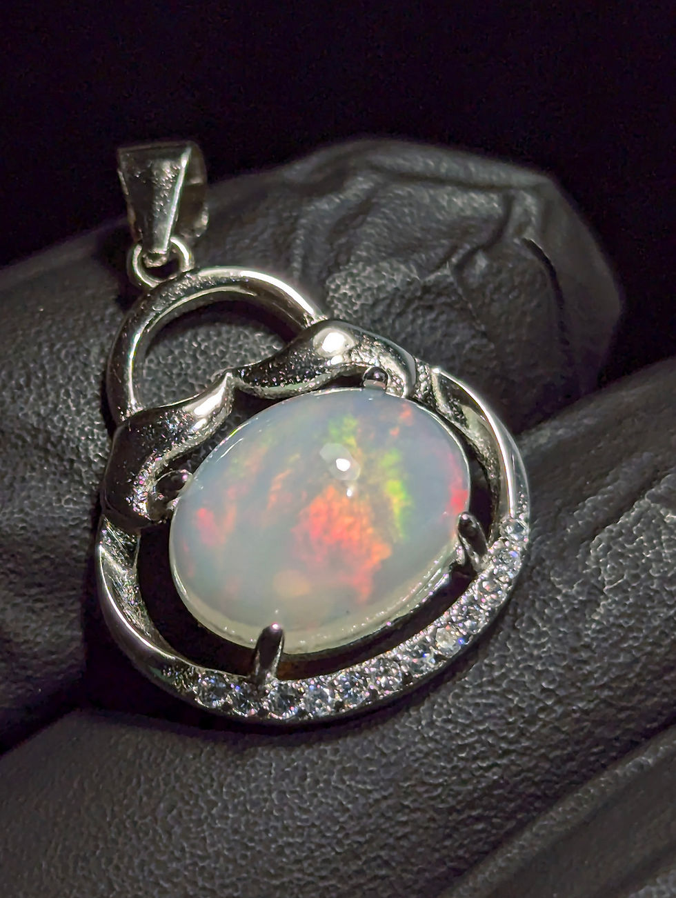 Pendente Argento s925 con Opale Nobile Naturale di Welo – 3.67 ct (Etiopia)