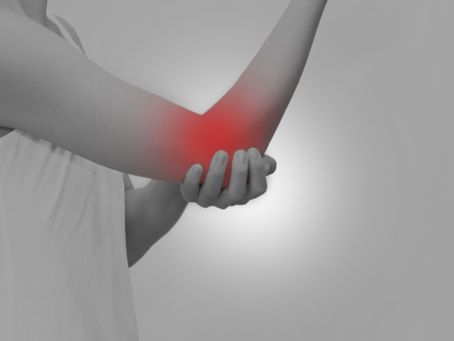 【テニス肘】テニスだけが原因じゃない⁉︎テニス肘の真実