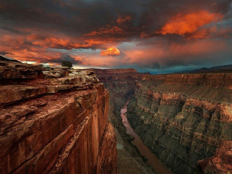 Good Morning Devotional with Dr Diana Brevan 9-19-17
Jesus is Lord Fellowship WWI