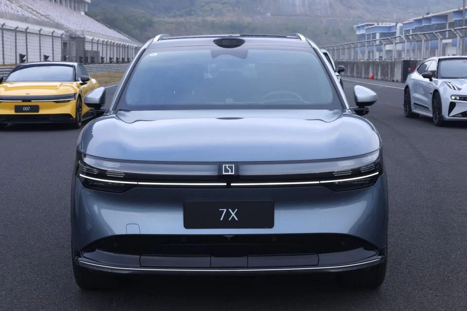 תמונות רכב זיקאר ZEEKR 7X