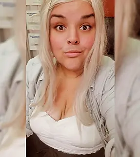 Bella Kiurtz website.jpg