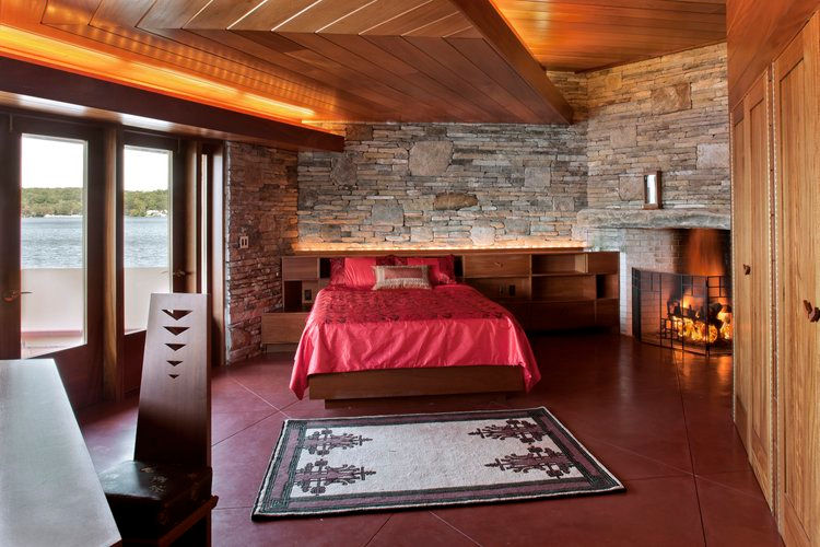 Petra_12_Master_Bed_1