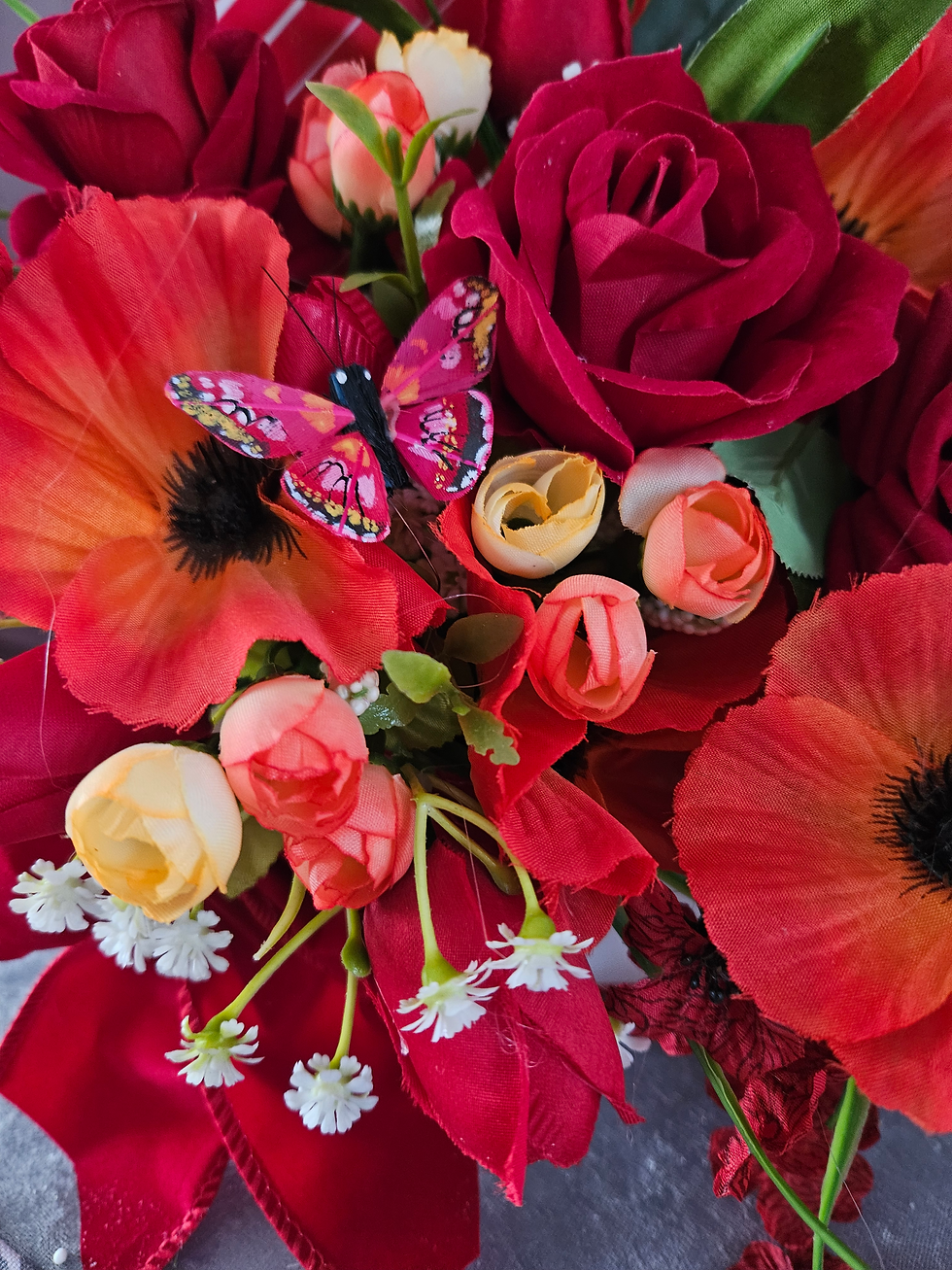 Thumbnail: Cute Envelope Flower Display