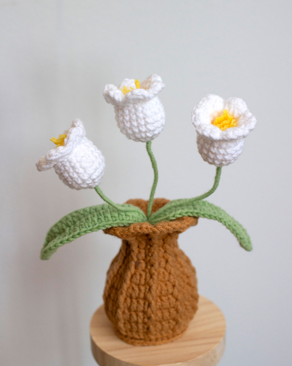 Thumbnail: Crochet white bell flower vase