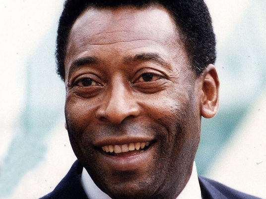 Pelé: el documental que humaniza y desafía a la leyenda del fútbol