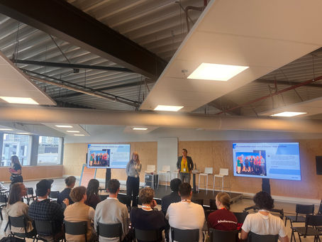 Jongeren leren lobbyen bij de Jeugdlobbydag van Save the Children