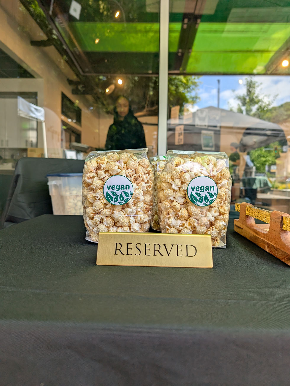 fresh gourmet Popcorn Packaging perfect for your next corporate, wedding or hospitality event.