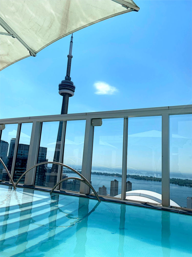 KŌST Rooftop Restaurant, Toronto