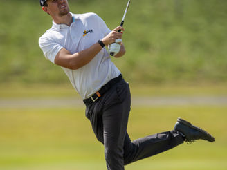 Early Swart catches the birdies at SunBet Challenge Wild Coast Sun