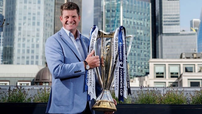 Dominic McKay with the Investec Champions Cup trophy.