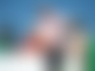 Van Tonder stays composed at the top