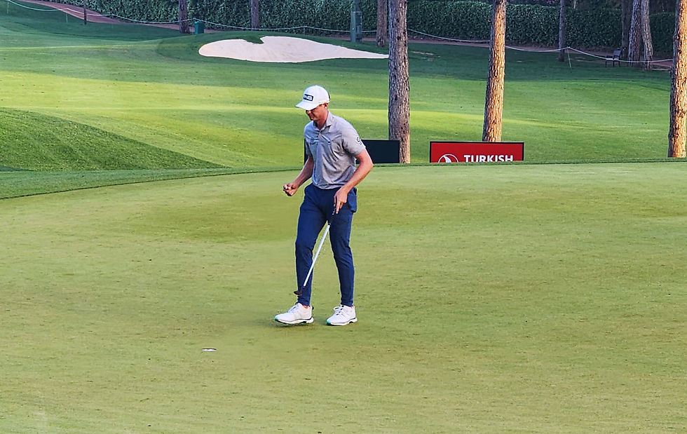 Wilco Nienaber sinks another putt on his way to a 65 on Friday. Lali Stander