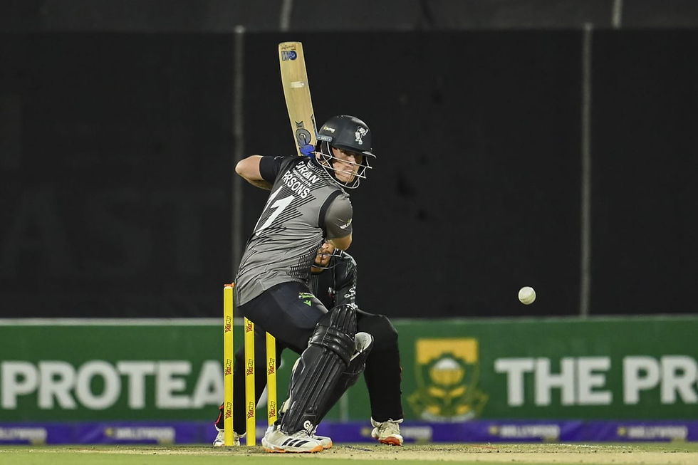 Batting blitz sets up commanding win for Dolphins