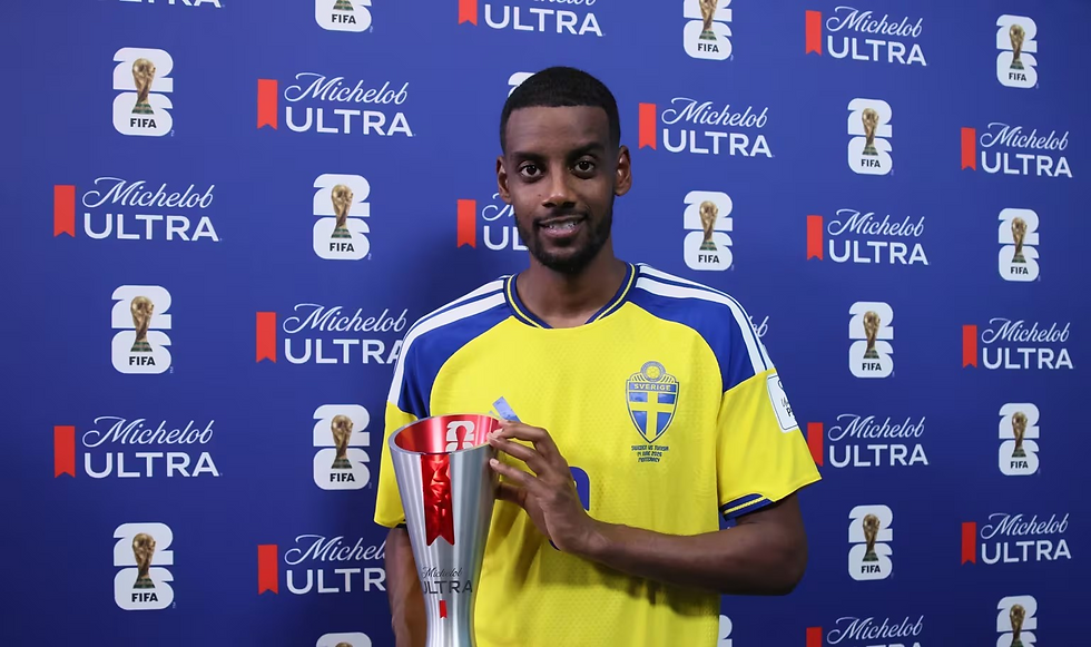 Isak praised by teammates for role in Sweden win