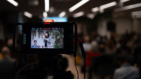Equipo de streaming en un evento