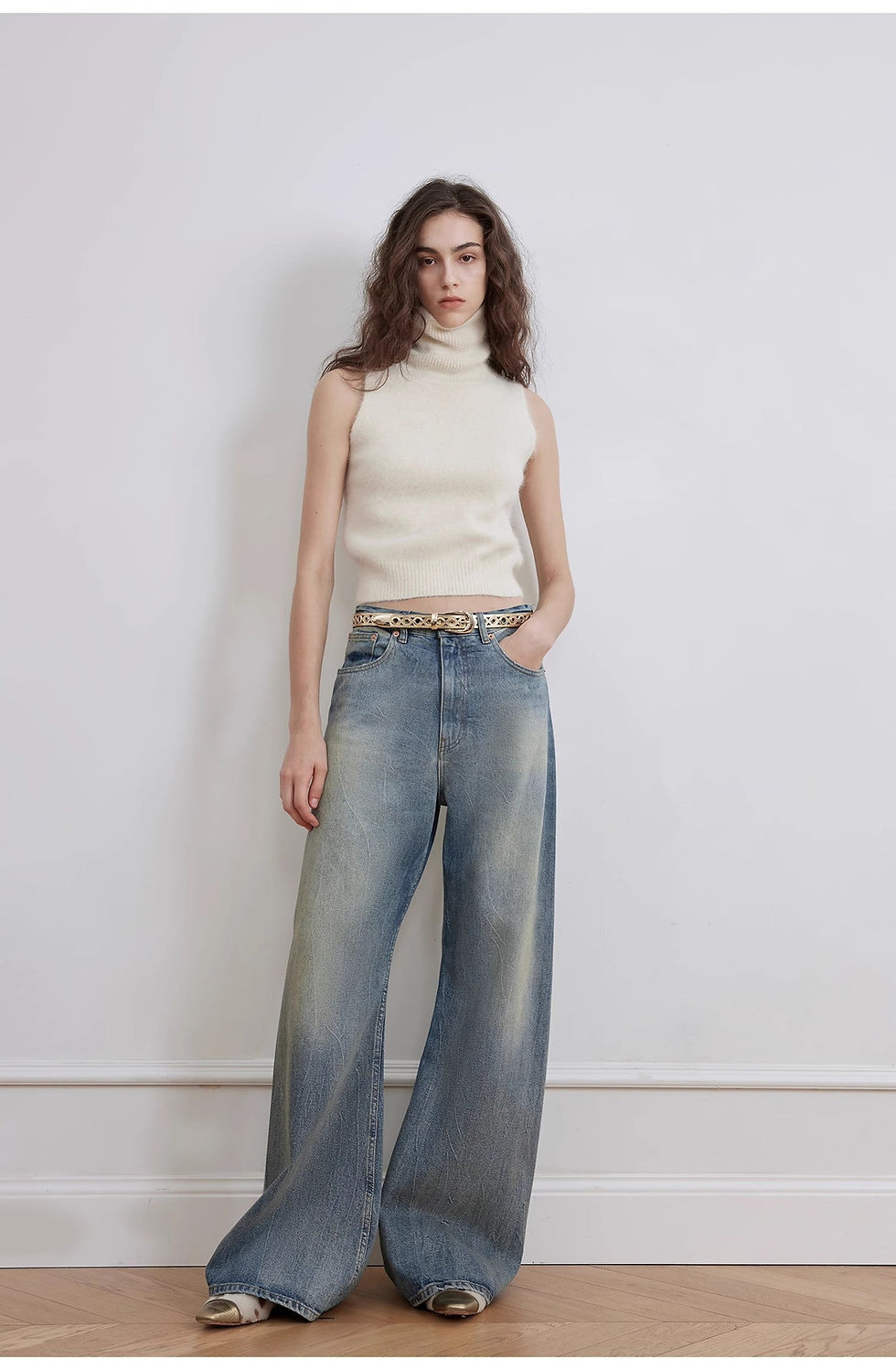 Thumbnail: modern Washed Chicken Claw Wrinkled Jeans