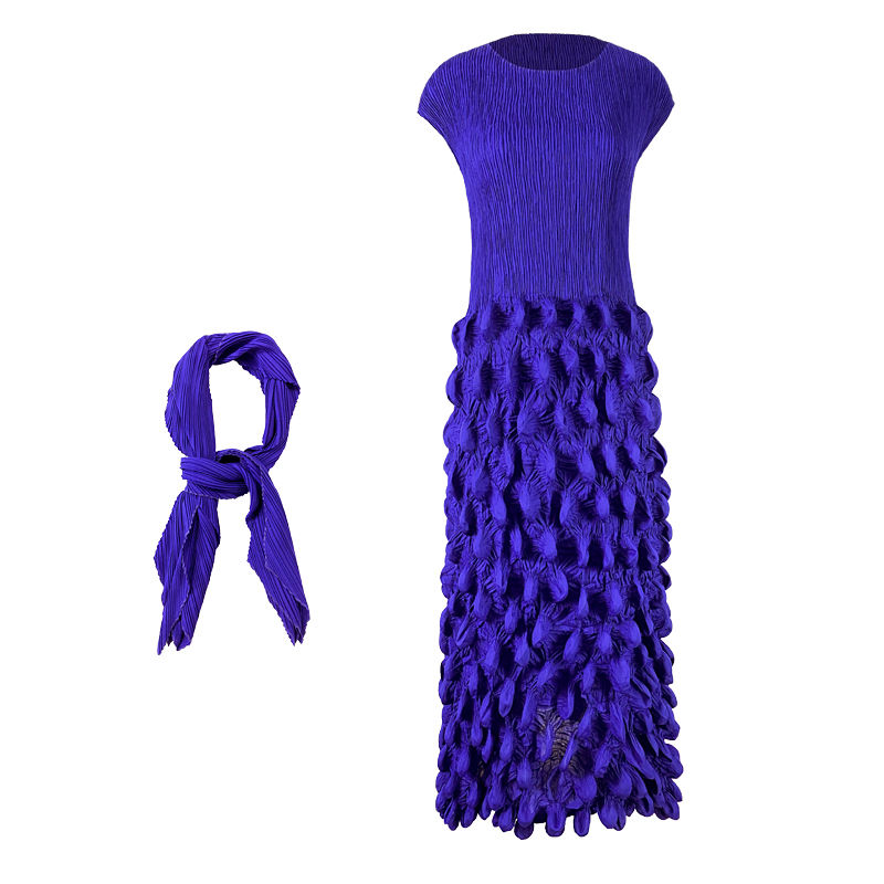 Thumbnail: 2023 European and American Women's Sexy Shawl Pleated Skirt Slim
