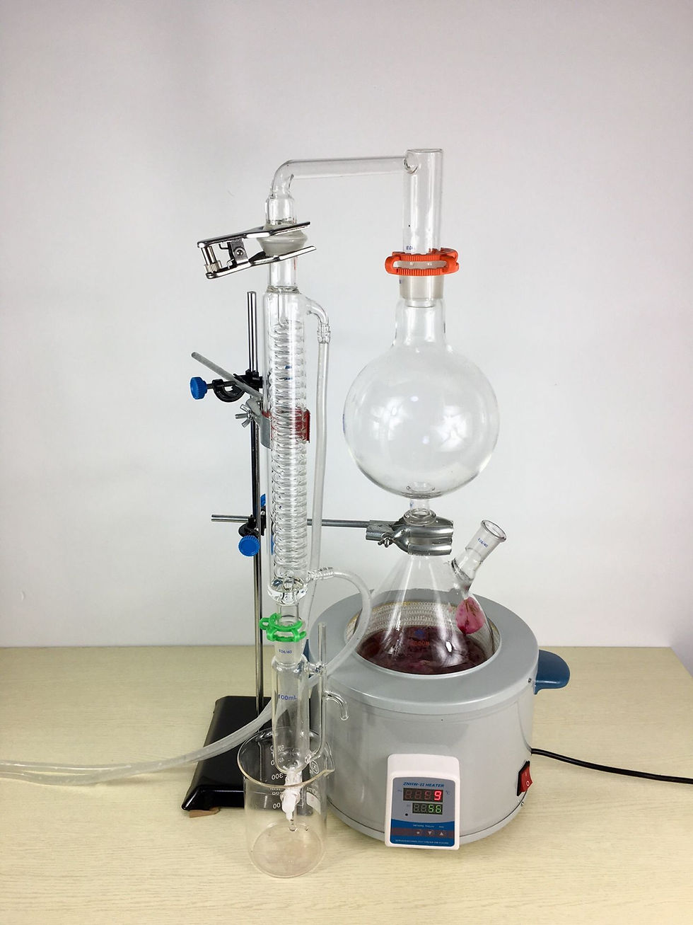 Thumbnail: Laboratory Essential Oil Steam Distillation Glass Apparatus Lab Distillation Kit