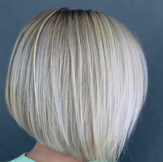 Classic Blonde Bobs