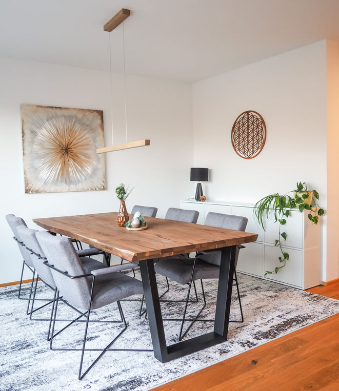 21-23-Heimish-Esszimmer 3.JPG