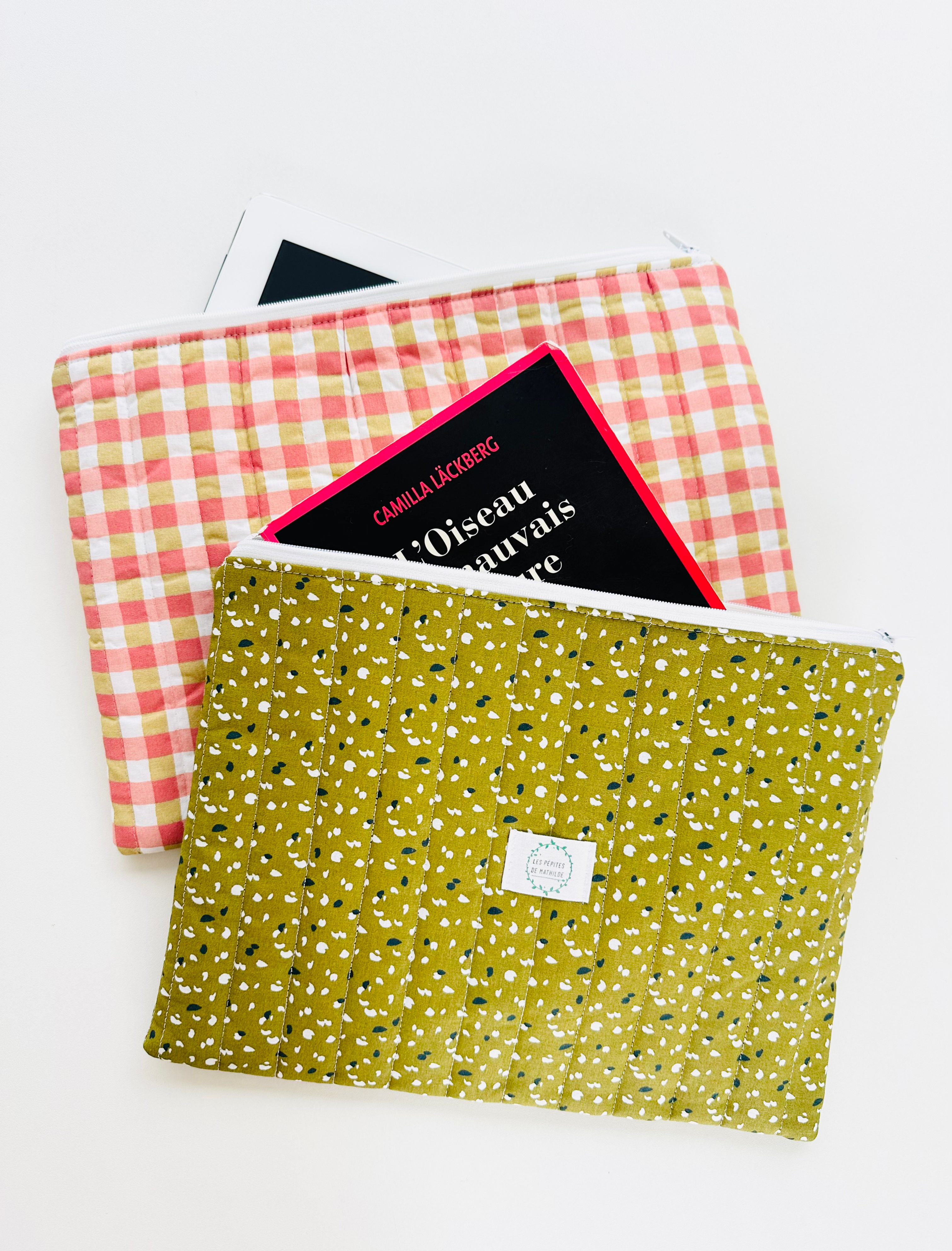 Trousse M / à tablette - livre grand format