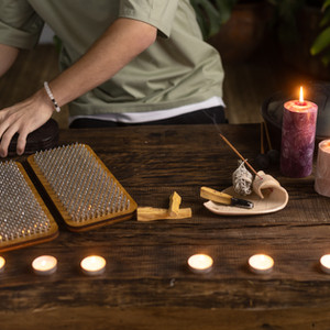 Psychic reading in Durban with tarot cards, candles and spiritual consultation setting