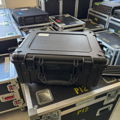 Teleprompter case, closed